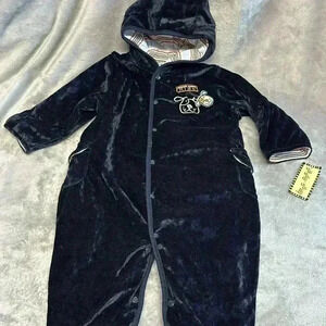 Sneak Peek - NWT - Navy Velour insulated bunting bag.  Size 24 months